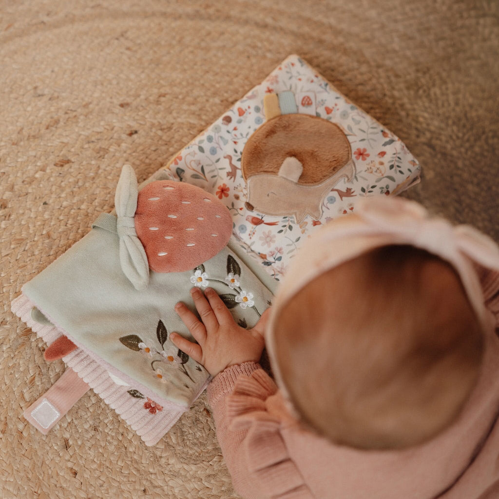 Livro de Atividades Fairy Garden - Little Dutch