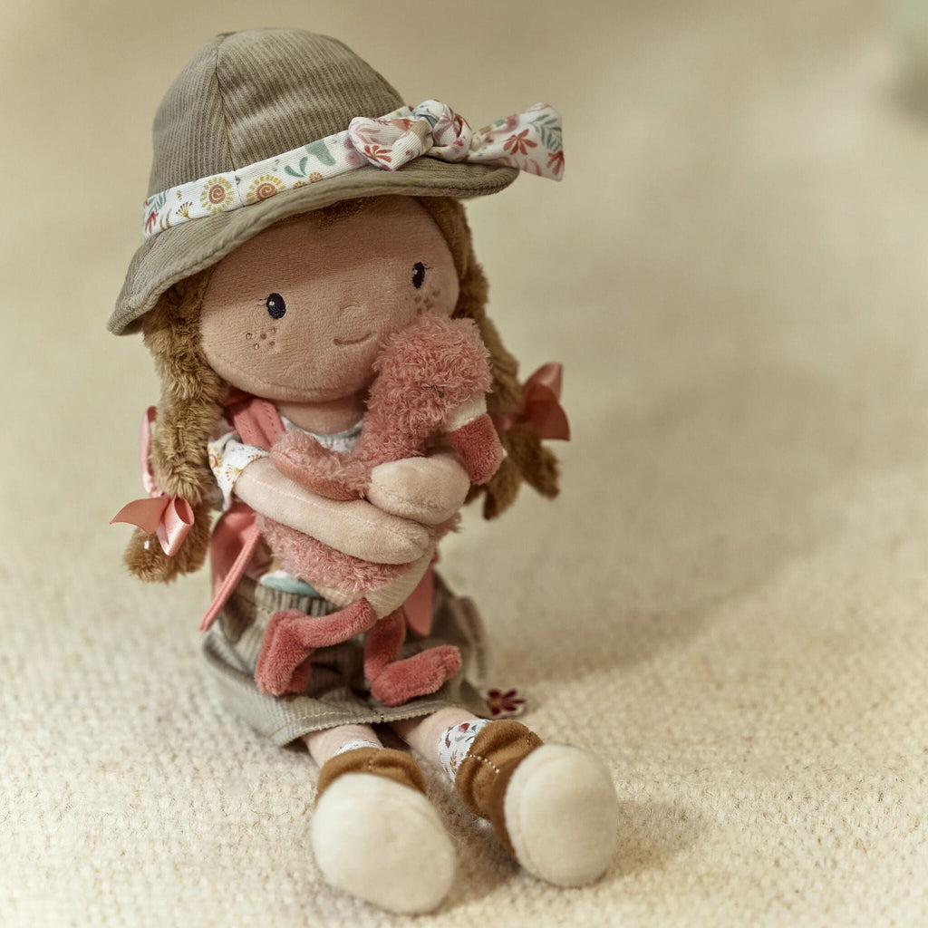 Boneca de Pano Ranger Rosa Little Dutch - pormenor