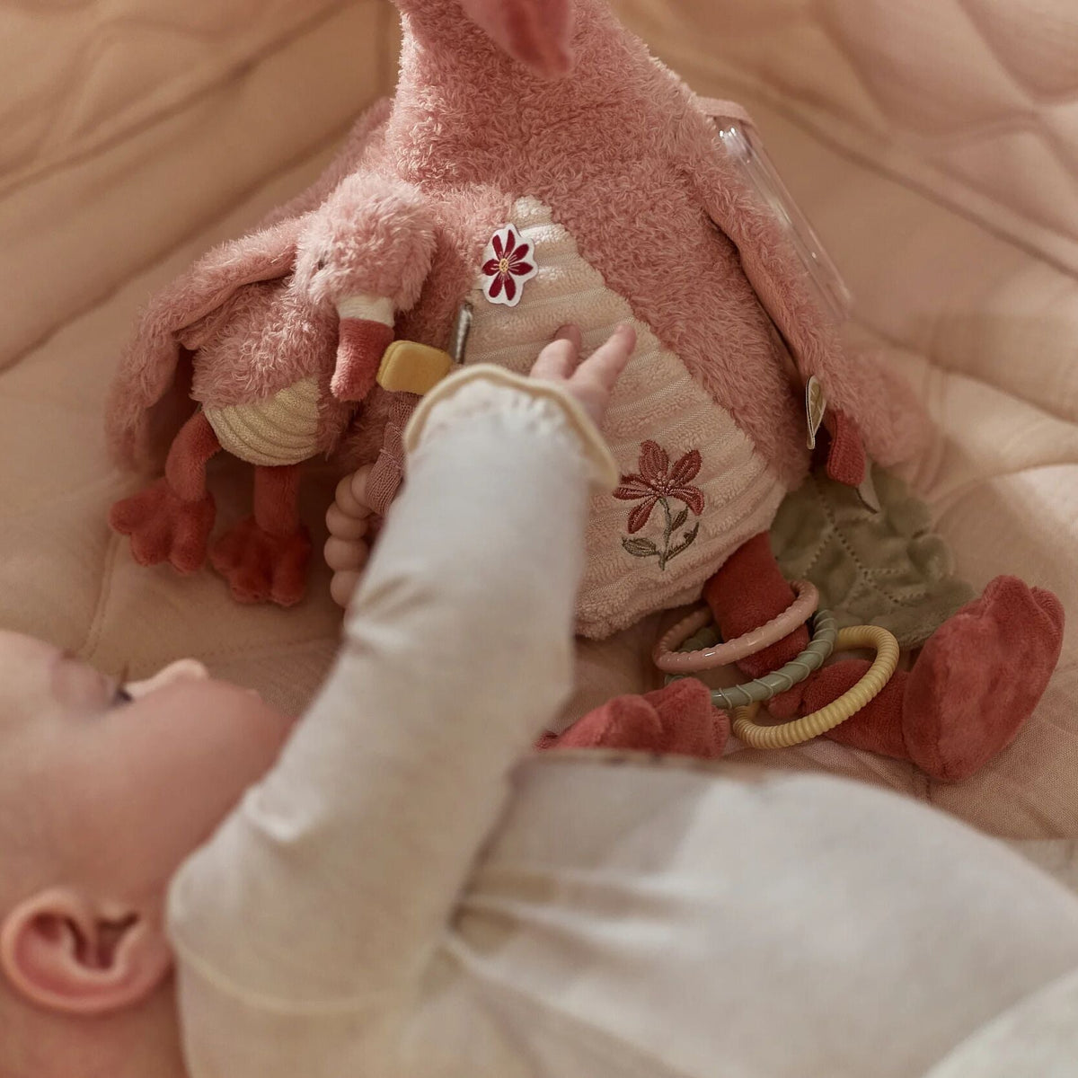 Peluche de Atividades Flamingo Little Dutch - imagem 5