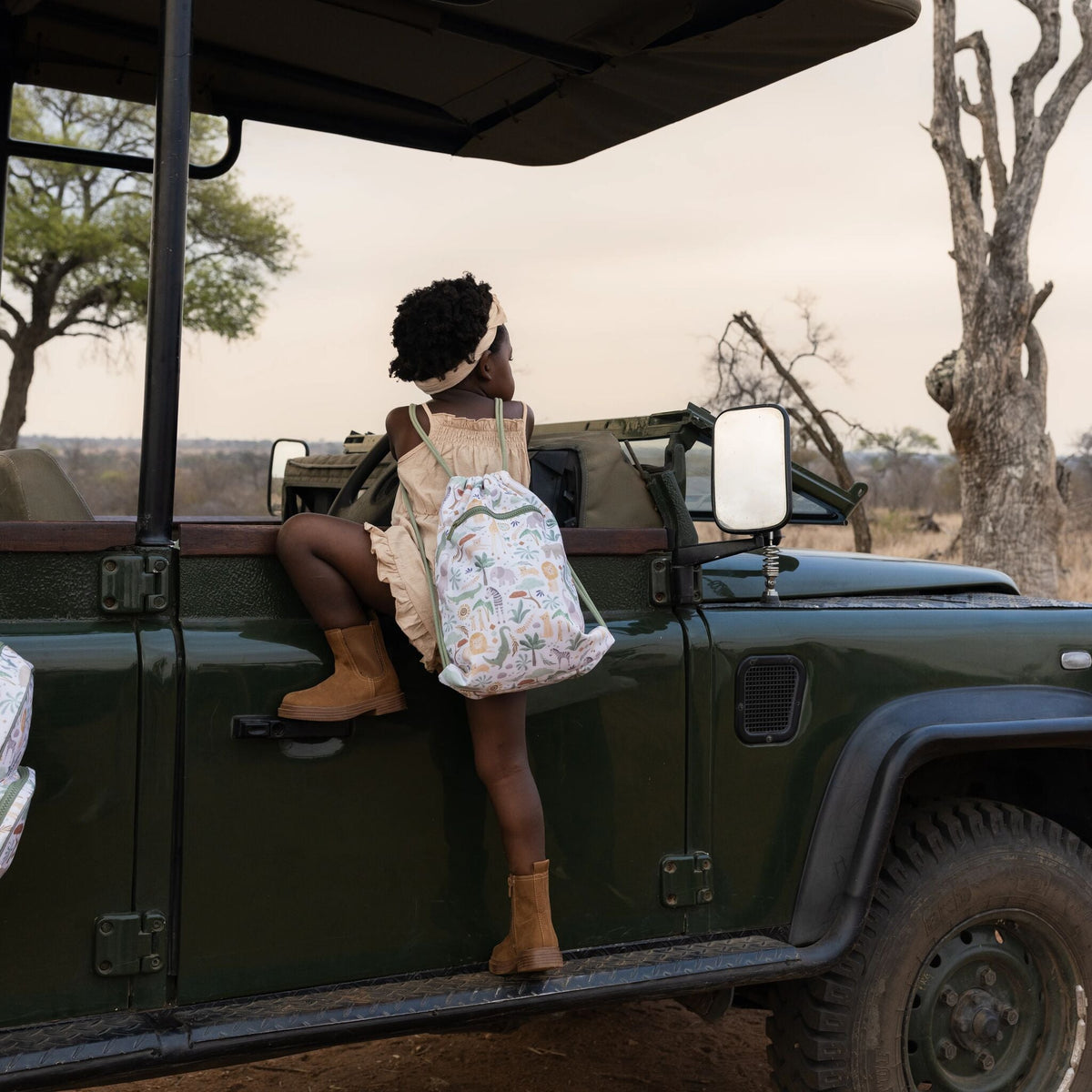 Saco de Ginásio Safari Friends Little Dutch - em uso