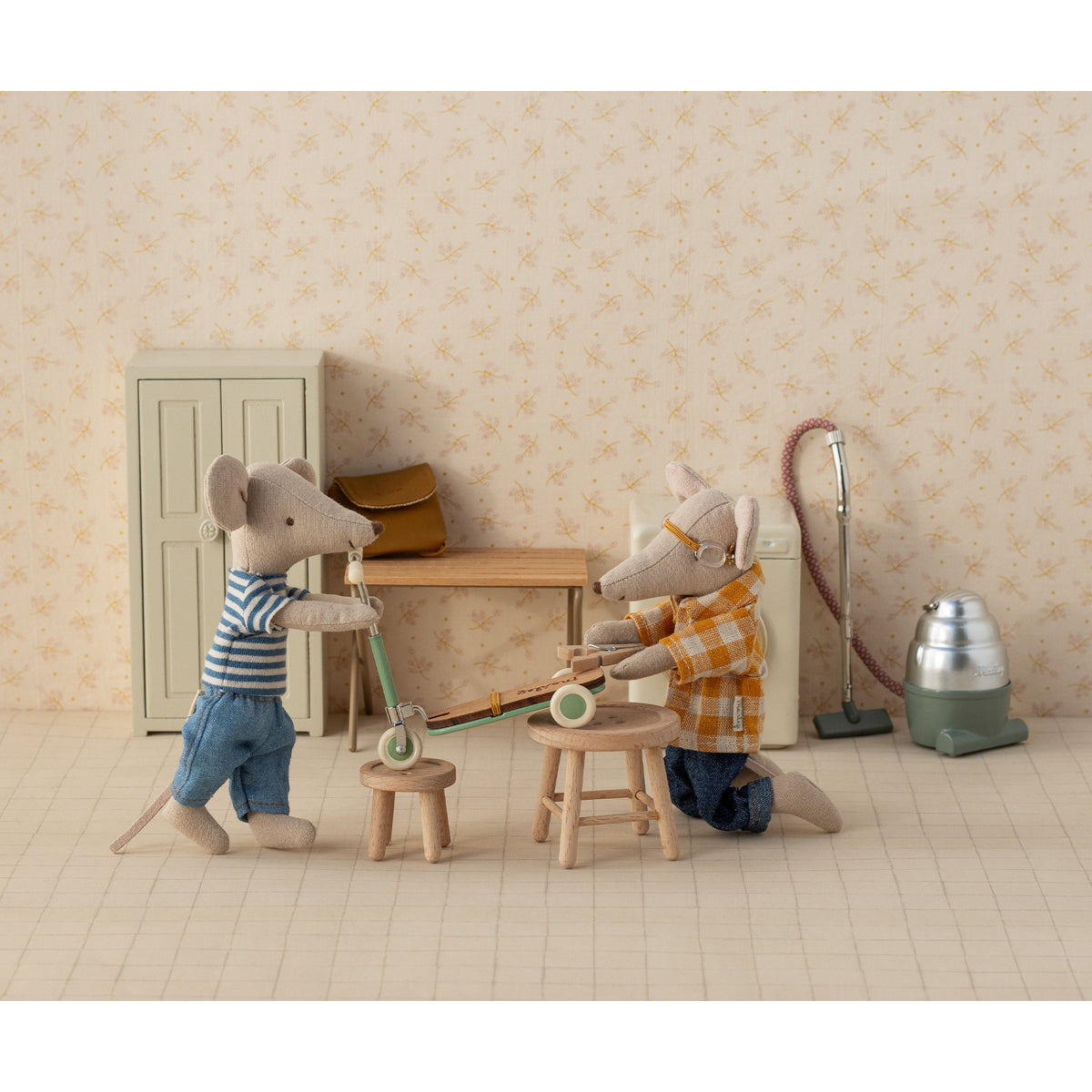 Trotinete Mouse Mint Maileg - imagem 3