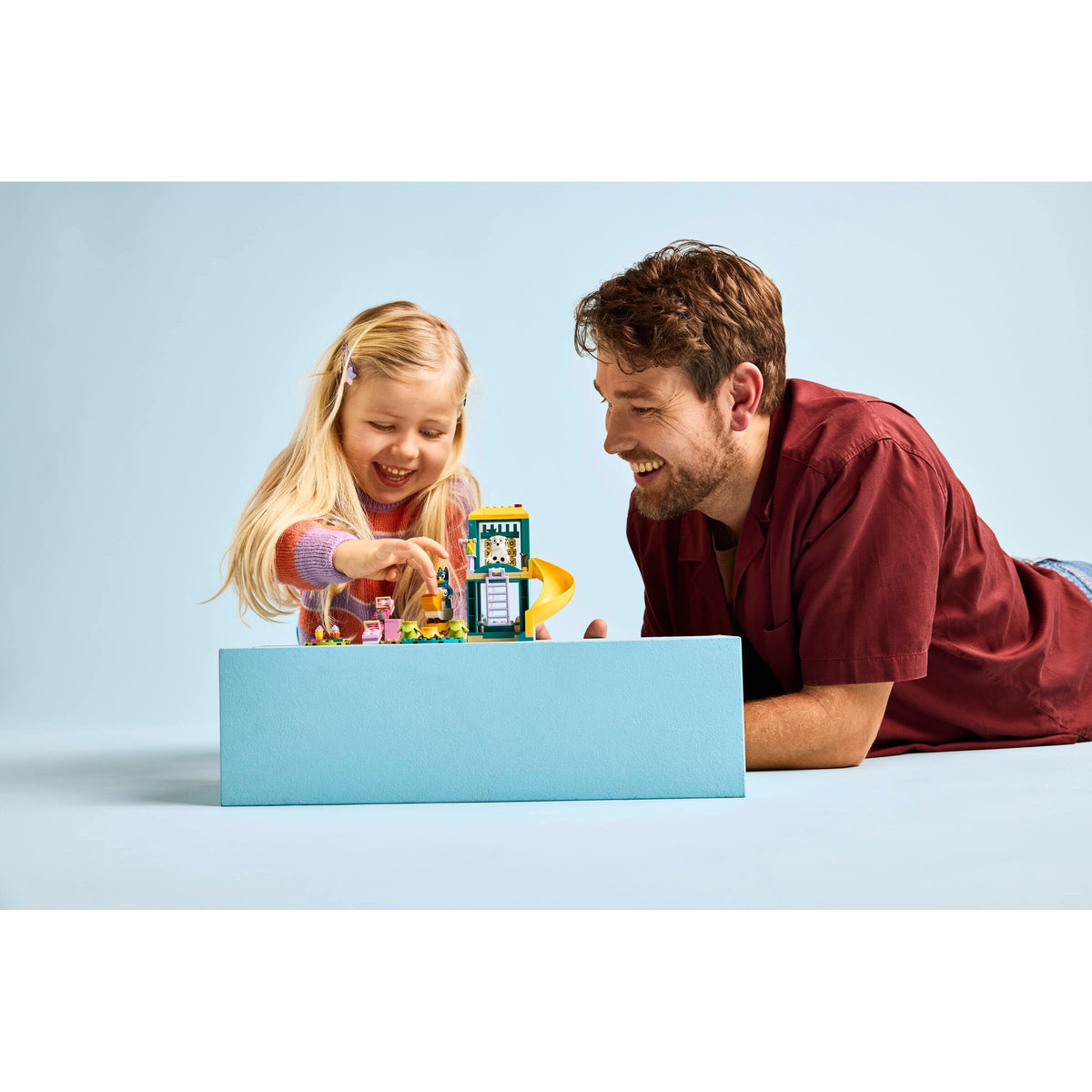LEGO Bluey Diversão no Parque com Bluey e Chloe 11201 - imagem 6