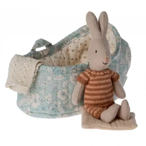 Rabbit  |  Micro  |  In carry cot