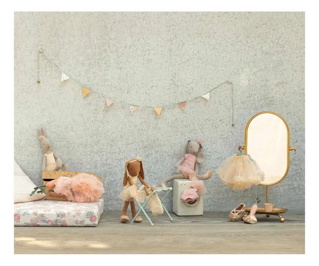 Bunny | Maileg | Size 2 | Chocolate brown | Ballet suit and skirt cream