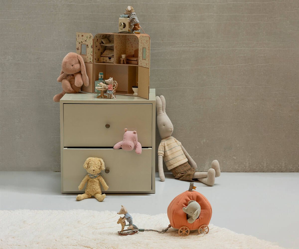 Bunny Push | Maileg | Medium | Cream Peach