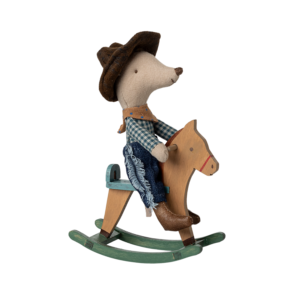 Ratinho Cowboy com Cavalo de Baloiço – Irmão Mais Novo Maileg - imagem 4