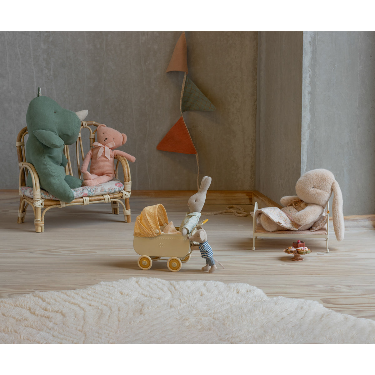 Rinoceronte de Peluche Médio Sage – Safari Friends Maileg - imagem 5