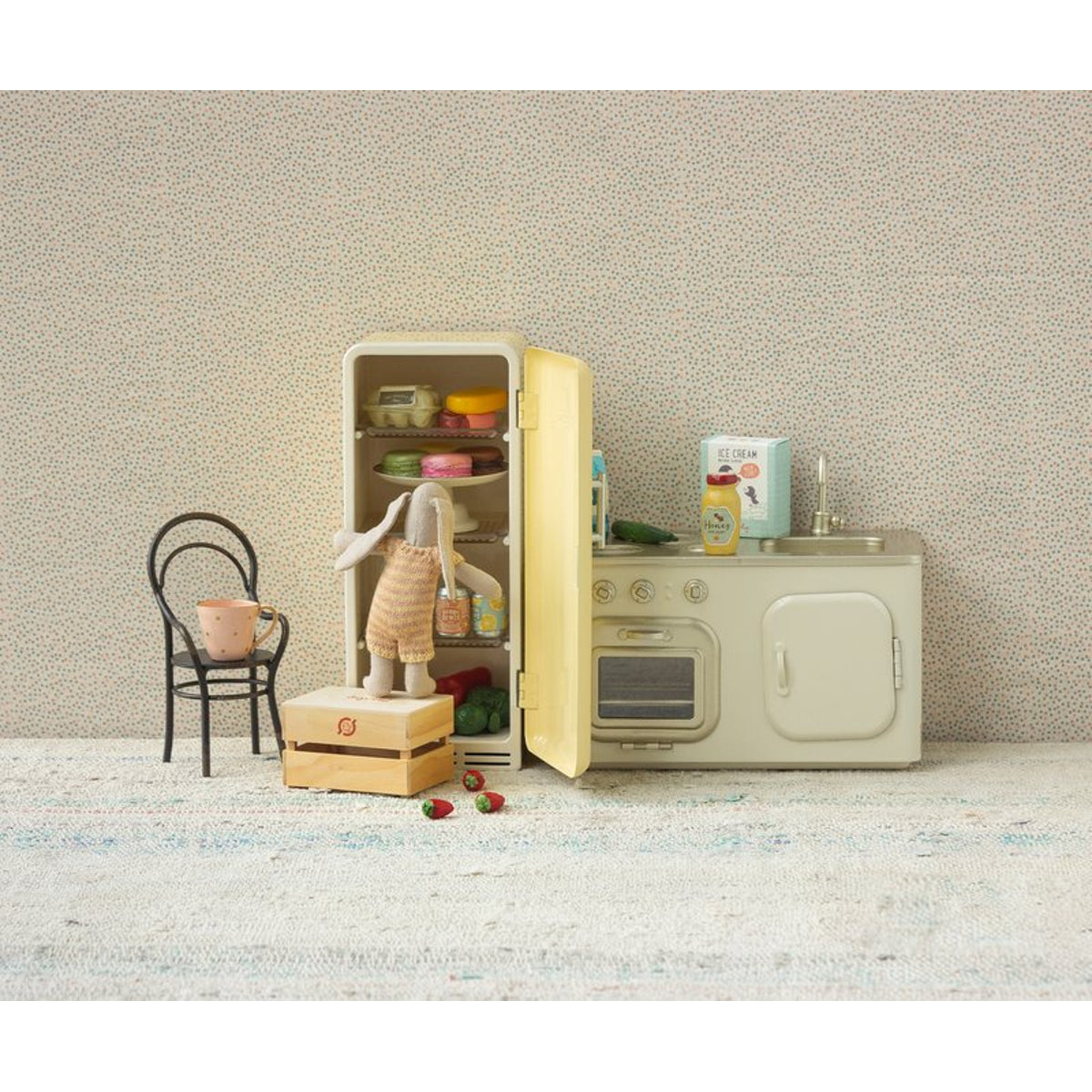 Cadeira com Braços Miniature Antracite Maileg - imagem 3
