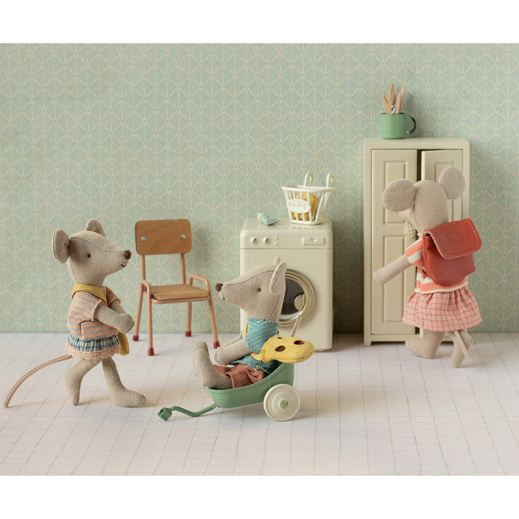 Ratinha Big Sister com Triciclo Coral Maileg - imagem 4