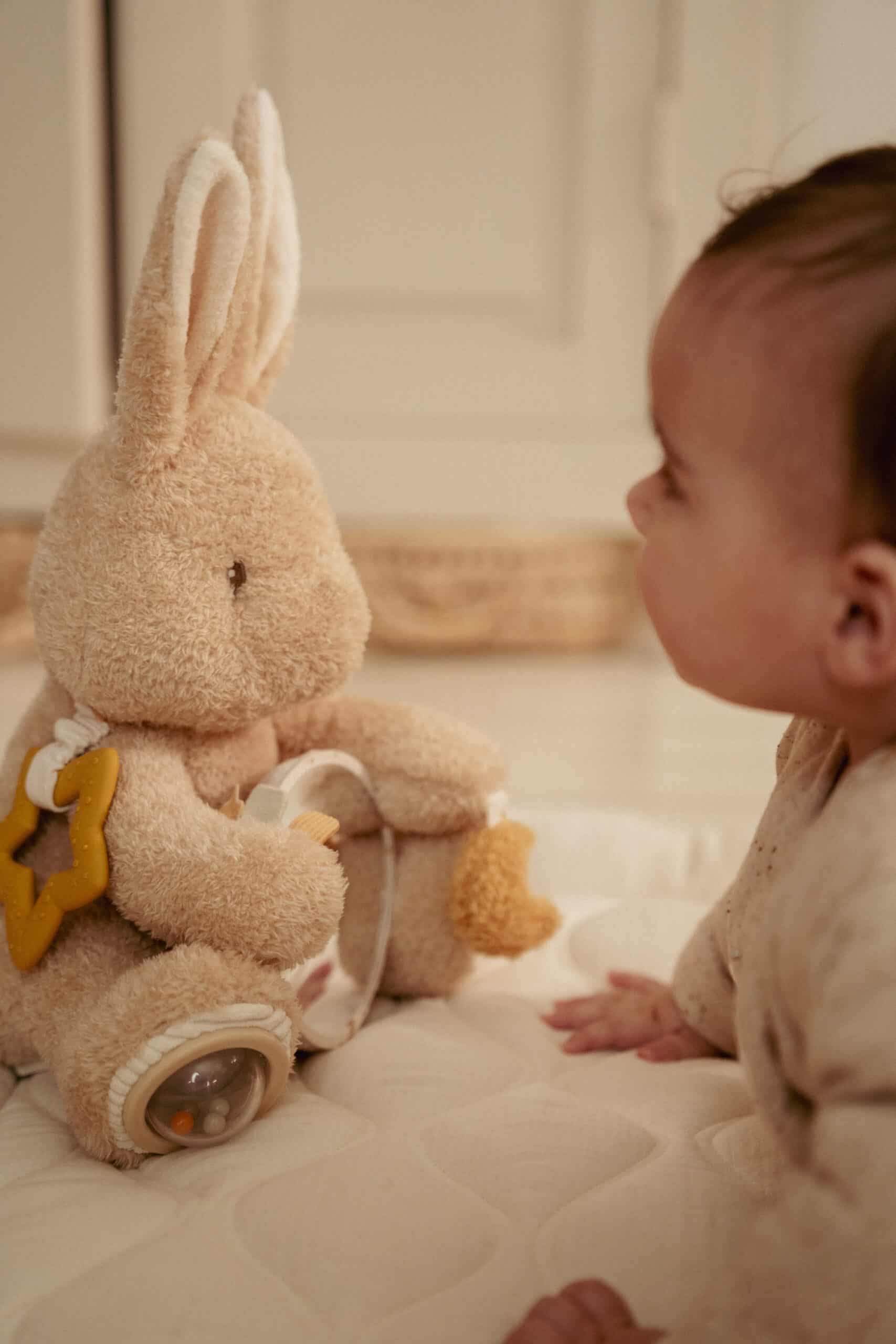 Boneco de Atividades | Baby Bunny