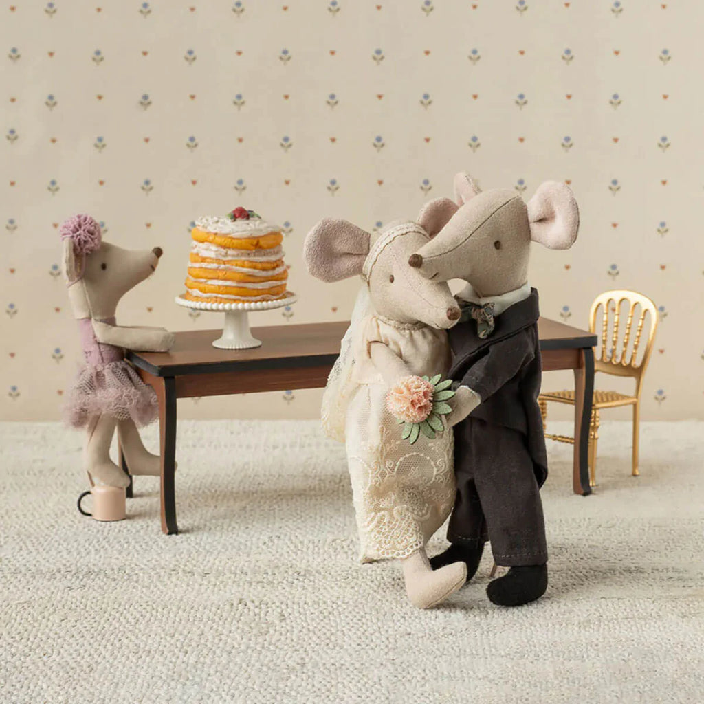Wedding mice couple in box | Maileg | Mum and Dad