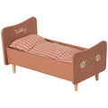 Vintage Bed | Teddy Mom | Rose