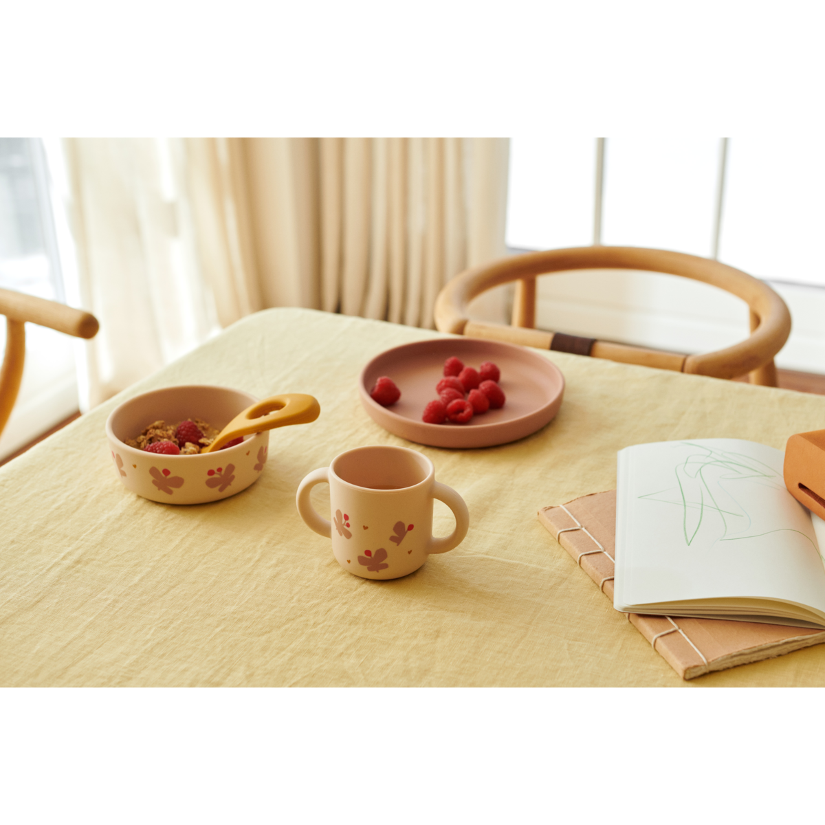Conjunto de Refeição Vivi Liewood Butterfly / Apple Blossom