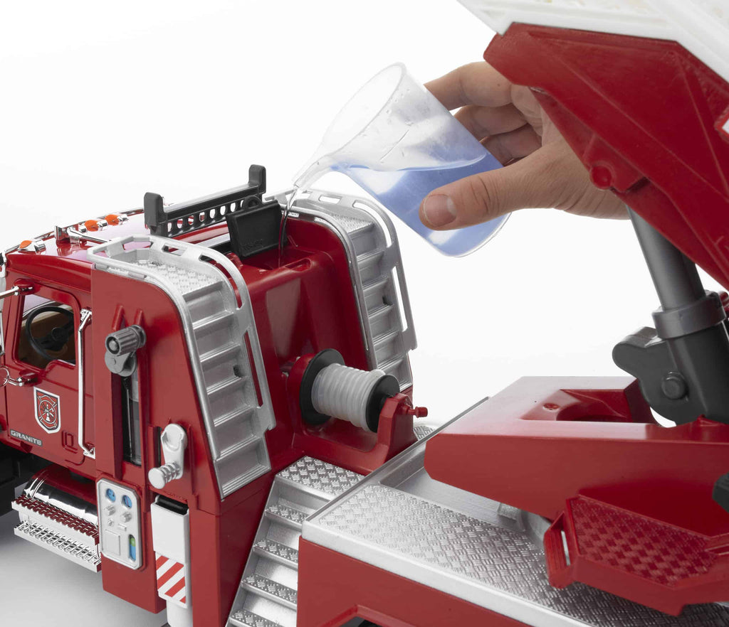 Carro de Bombeiros | MACK  | Granite com escada e bomba de água | L & S Mo