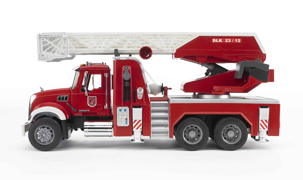 Carro de Bombeiros | MACK  | Granite com escada e bomba de água | L & S Mo