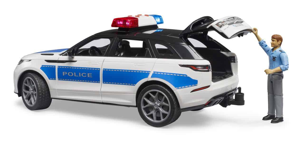 Jipe Range Rover Velar da Polícia com Polícia