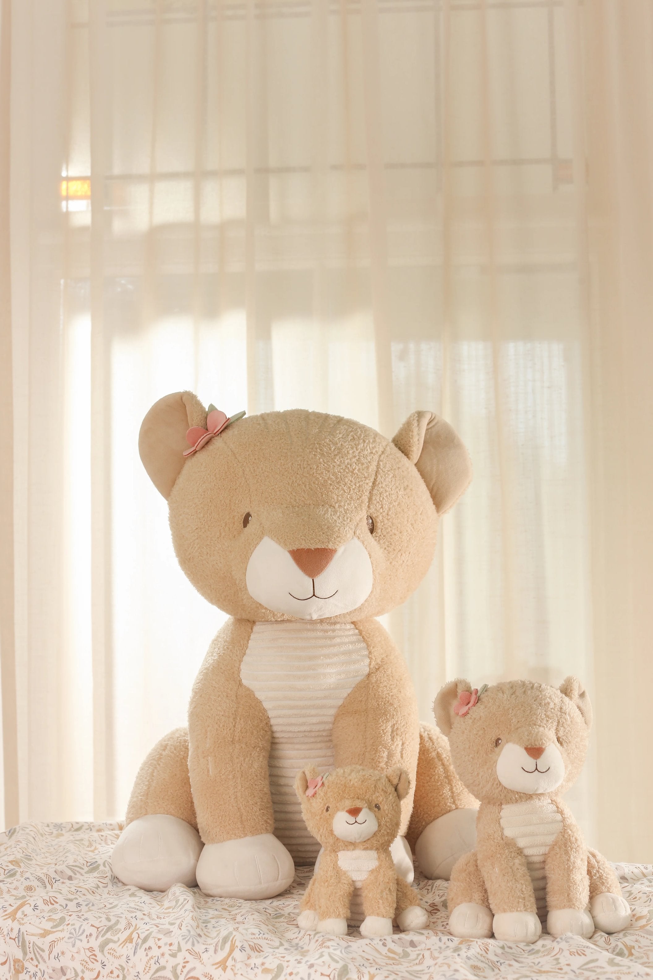 Peluche Leoa | Amarelo | 25 cm | Safari Friends