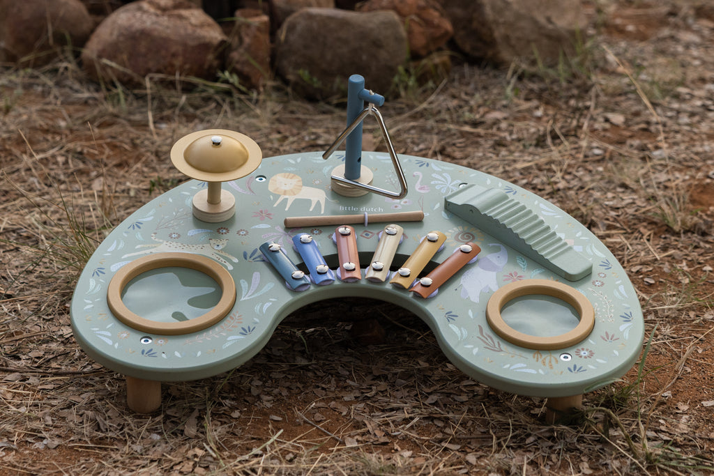 Mesa Musical | Safari Friends