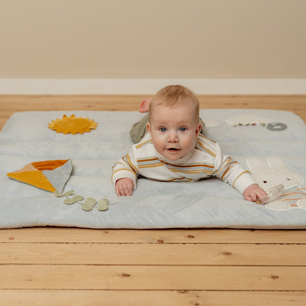 Miffy | Tapete de Atividades | Vintage Stripes