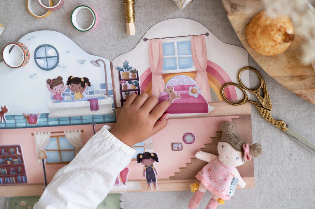 Livro de Autocolantes Reutilizáveis | Rosa & Friends