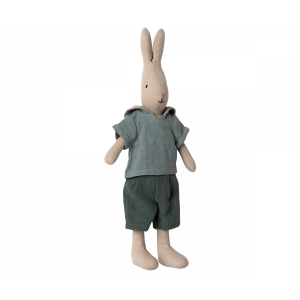 Rabbit  |  Size 2  |  Classic  |  Shirt and shorts